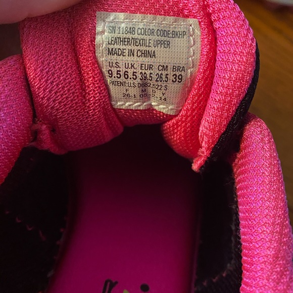 Women’s Skechers sneakers - Picture 4 of 4